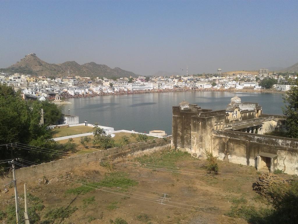 Pushkar Lake Palace Exterior photo